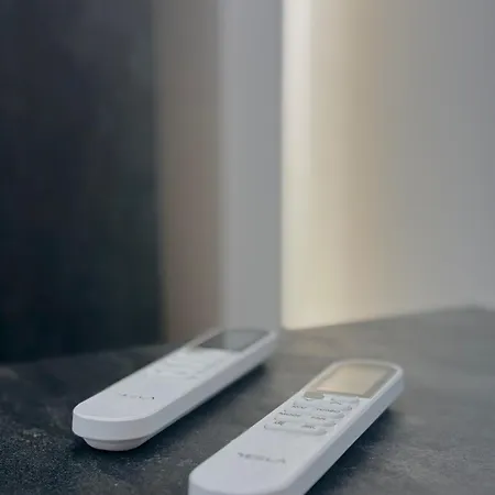 Bright & Stylish In The Centre *